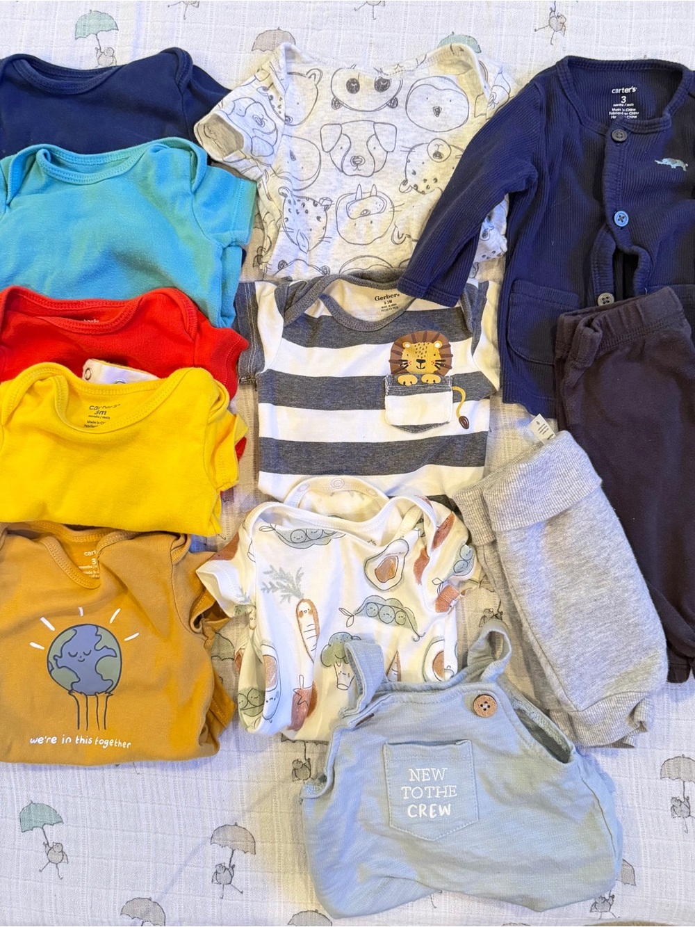 Carter bundle of 13 (3 months )clothing